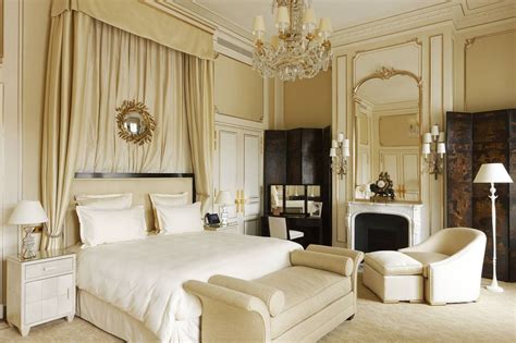 coco chanel suite paris